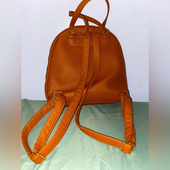 Pretty brown quilted backpack purse^ - Picture 3 of 5